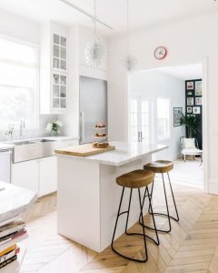 23+ Practical Small Kitchen Island Inspirations (2025) - DrExplains