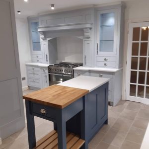 23+ Practical Small Kitchen Island Inspirations (2025) - DrExplains