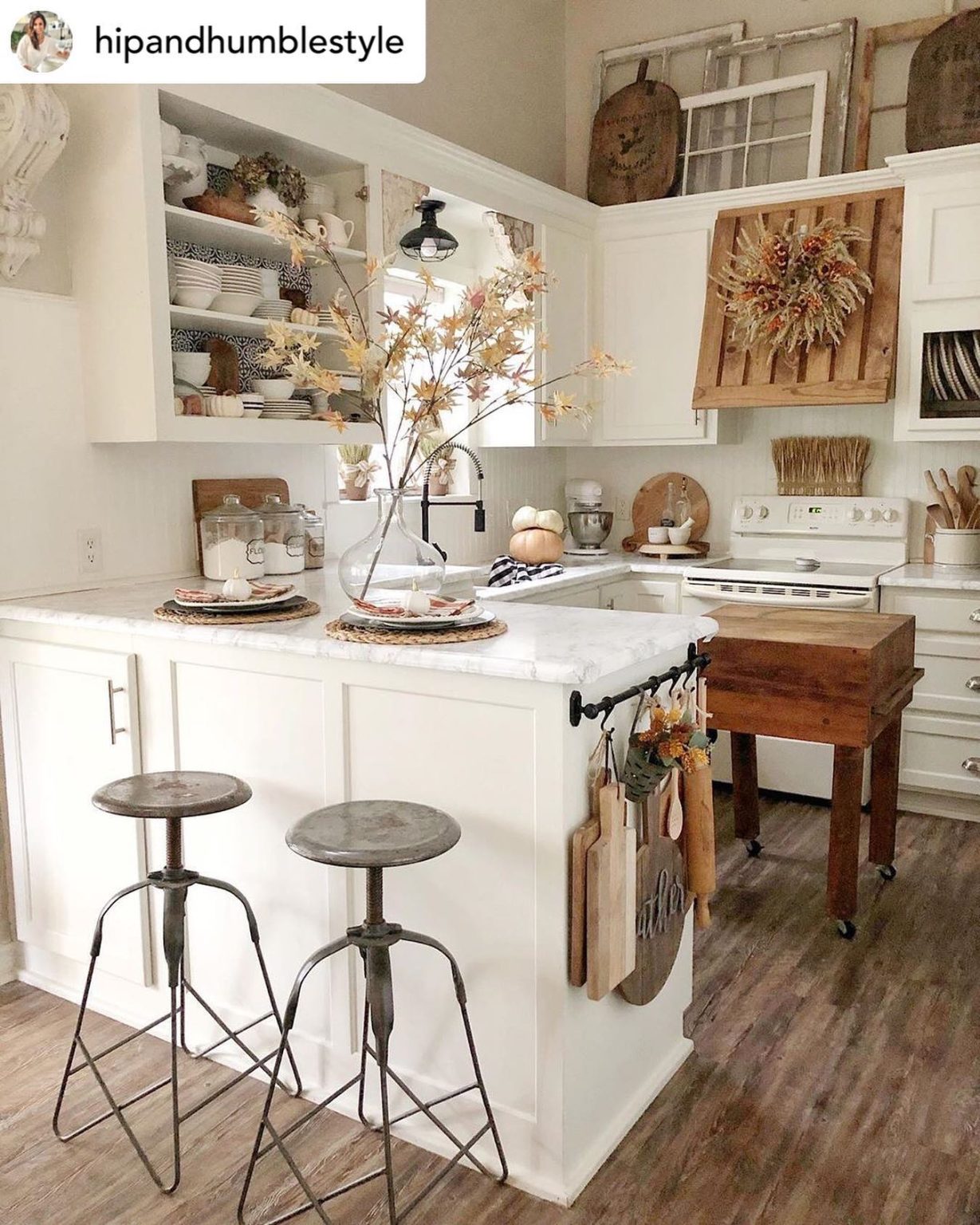 23+ Practical Small Kitchen Island Inspirations (2025) - DrExplains